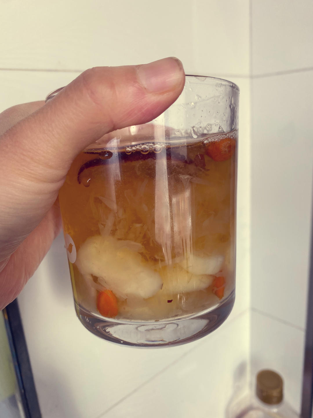 红枣银耳马蹄糖水——很滋润养颜哦