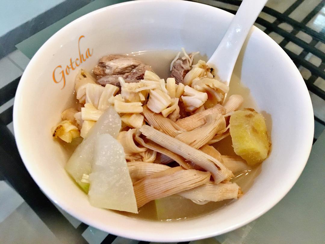 沙虫瑶柱瘦肉冬瓜汤