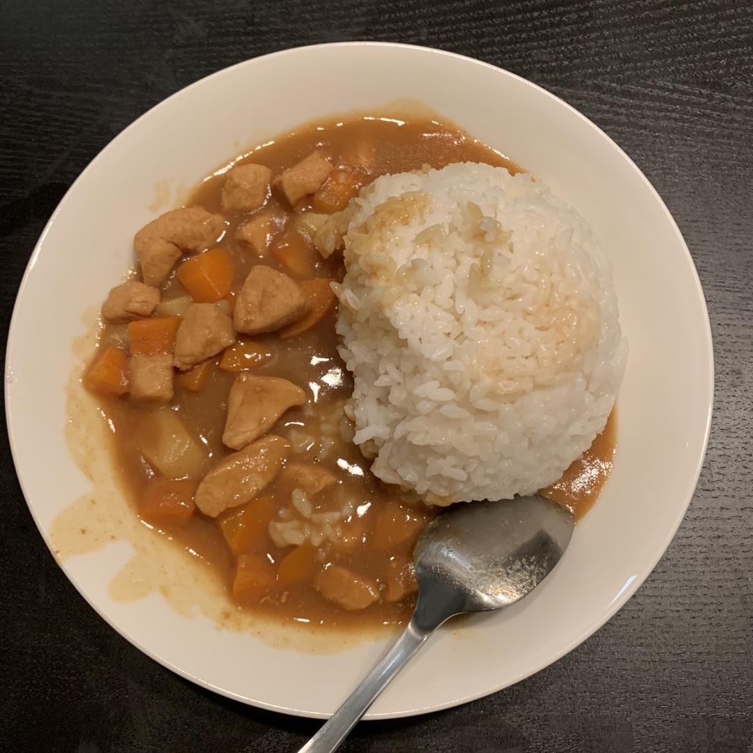 零失败日式咖喱鸡肉饭！！最正宗日本家庭做法！简单又好吃！
