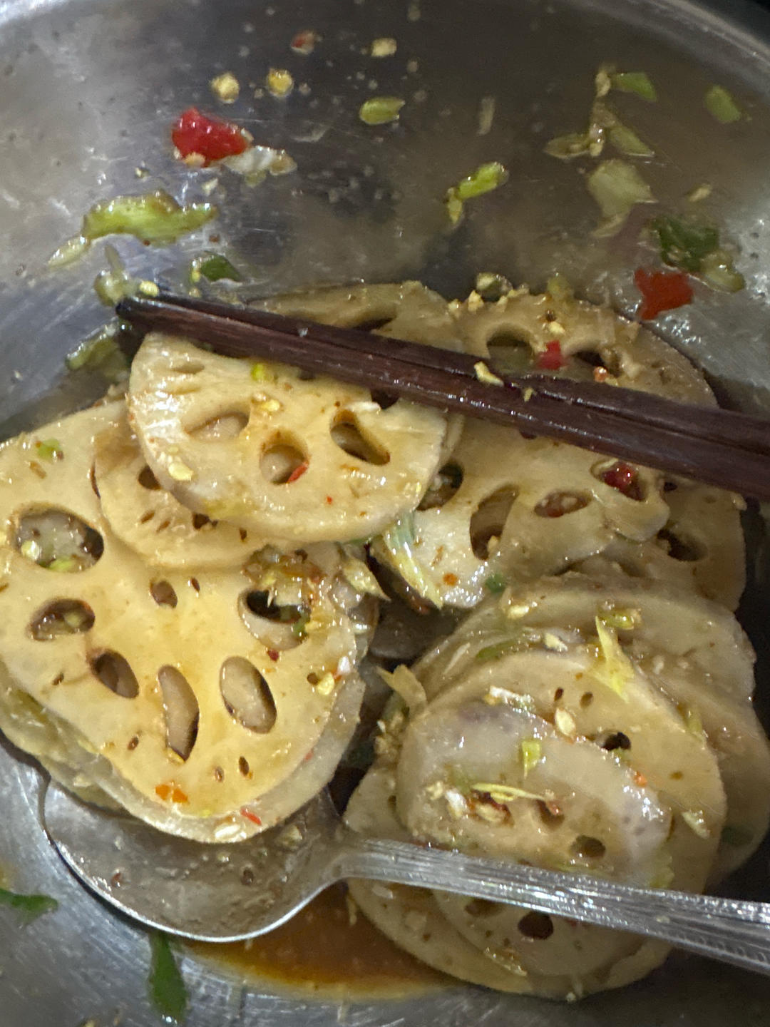 酸辣脆爽的凉拌藕片，开胃下饭，灵魂吃法