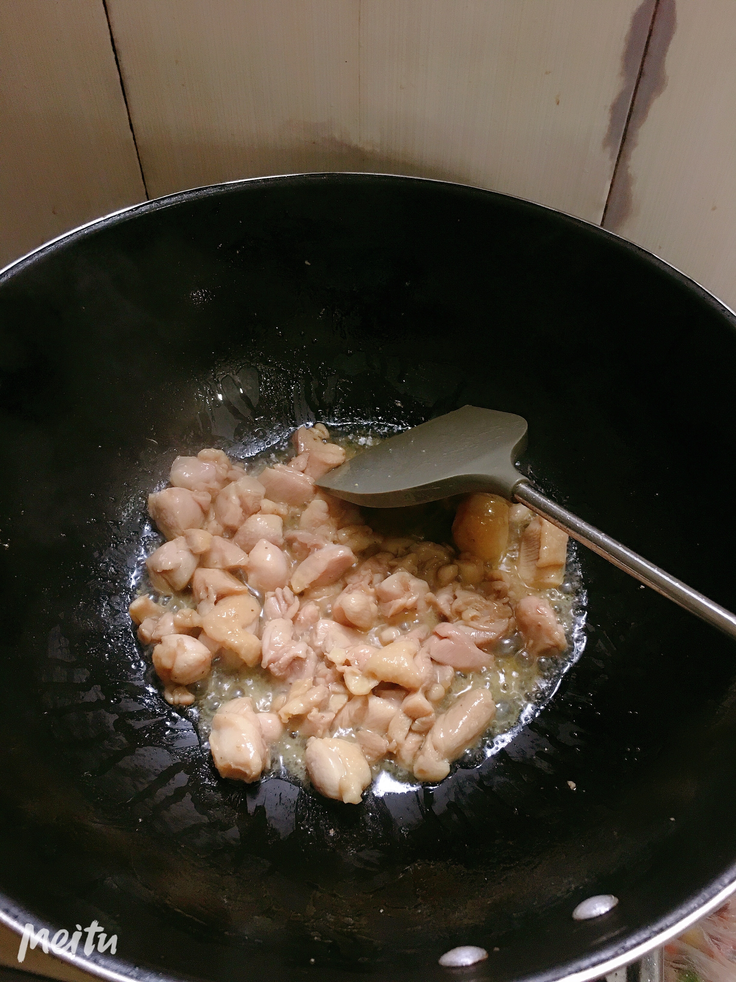 超级下饭•鸡腿肉丁炒黄皮椒的做法 步骤8