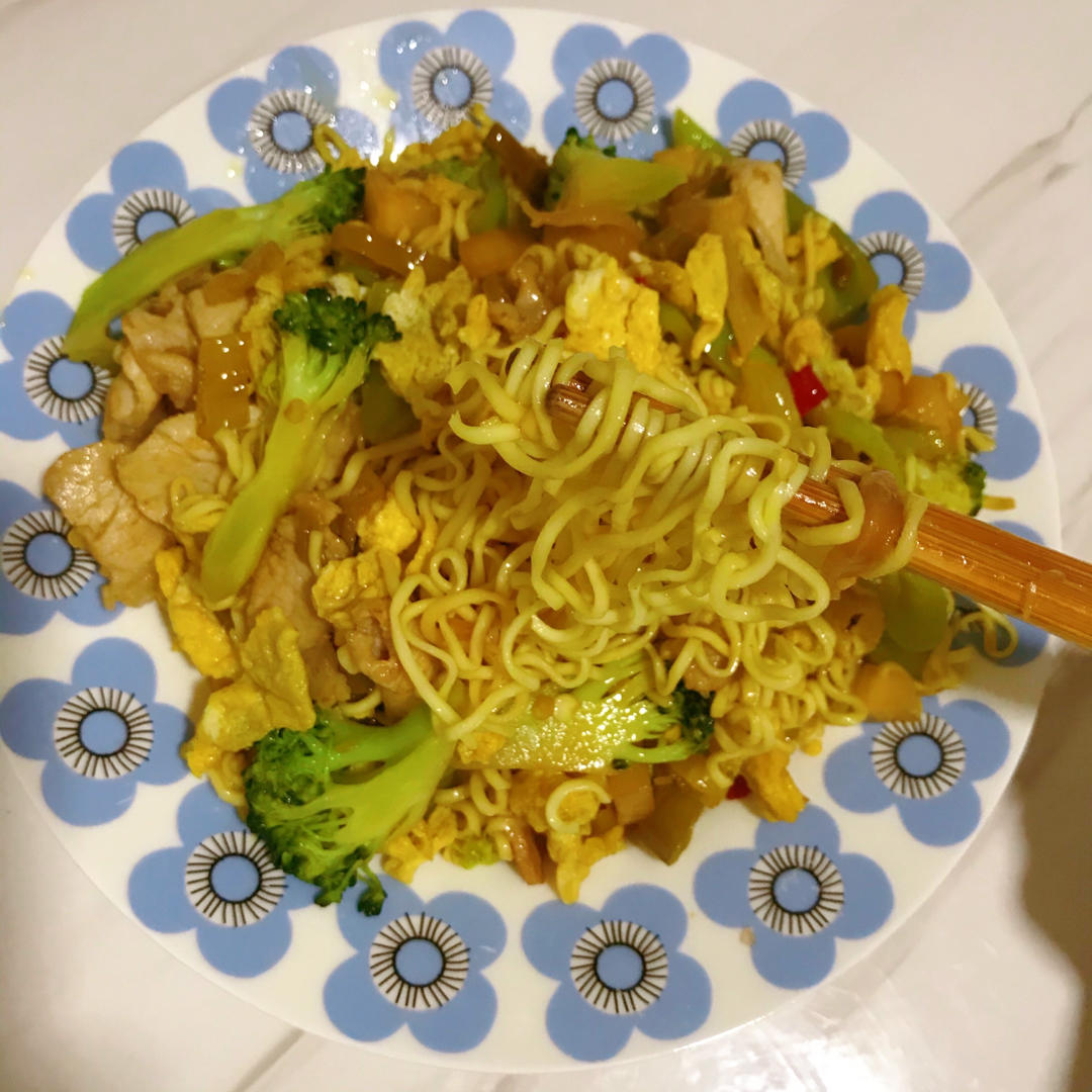 不一样的泡椒炒面