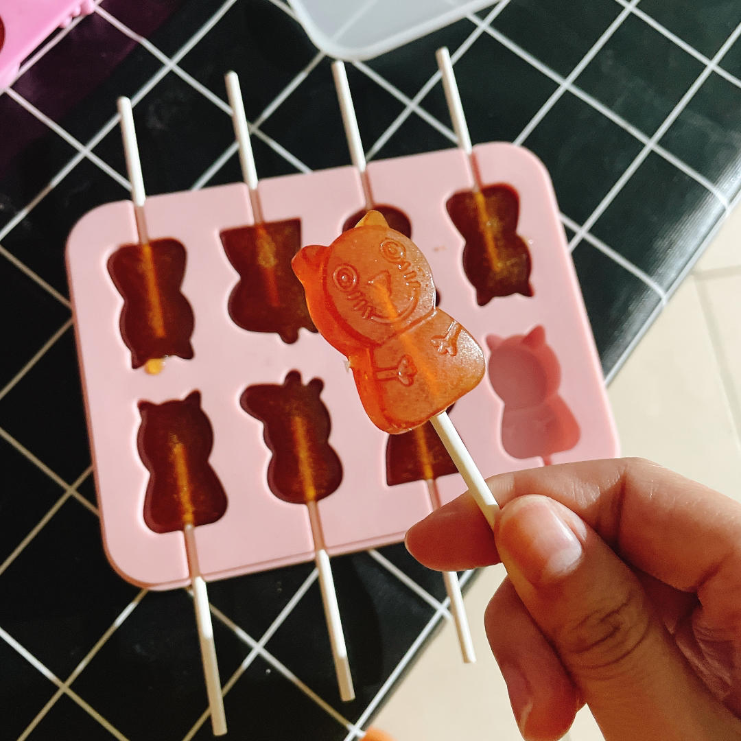 哄娃神器！4步自制雪梨棒棒糖，润肺止咳又解馋！