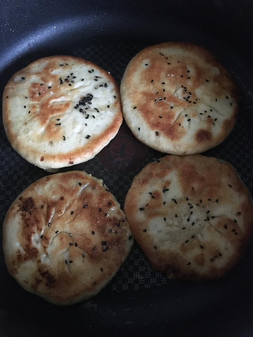 香菇包菜猪肉馅饼