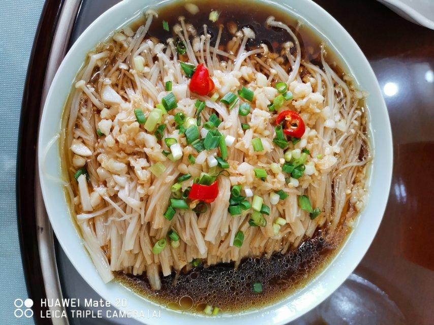 蒜蓉蒸金针菇