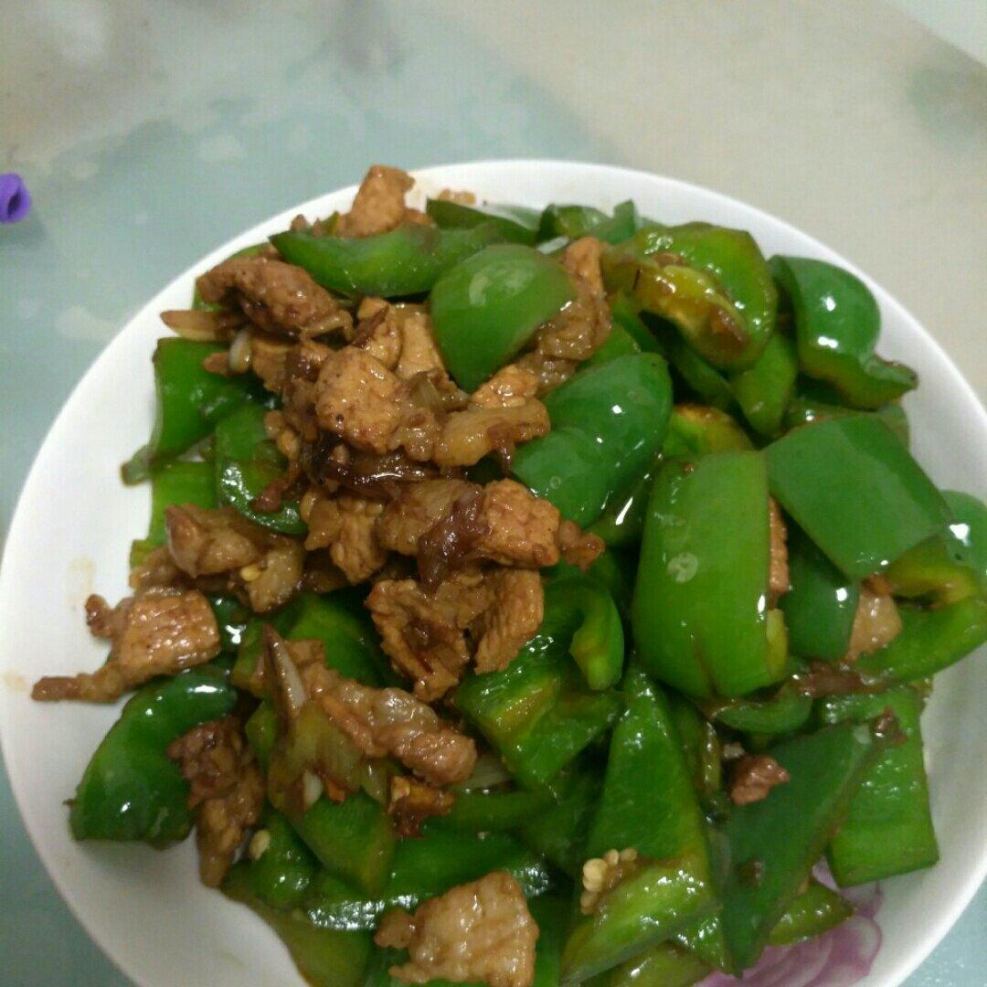 欢乐豆豇做的家常菜椒炒肉