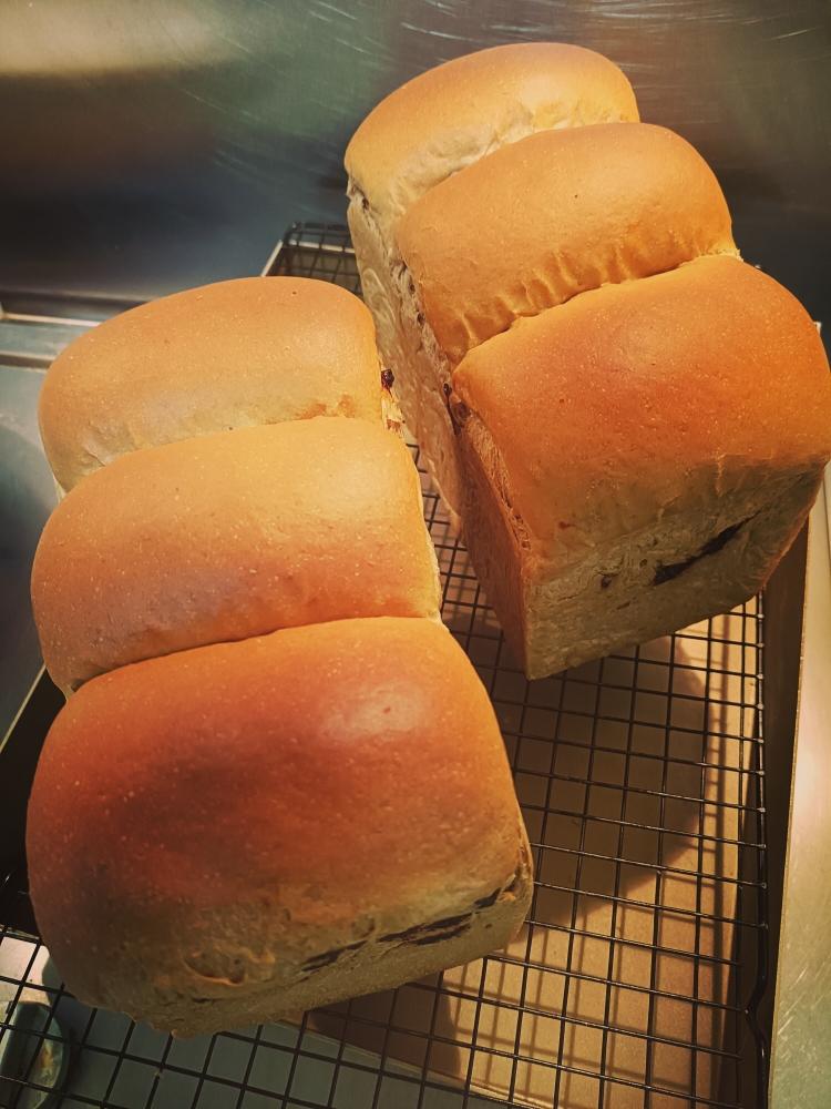 面包机版淡奶油吐司~附烤箱版吐司整形法🍞（万用吐司基础面团～咖啡吐司）