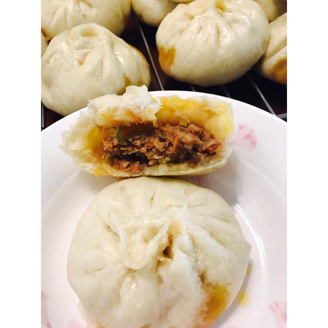 妈咪爱厨房小辫儿做的牛肉胡萝卜包子