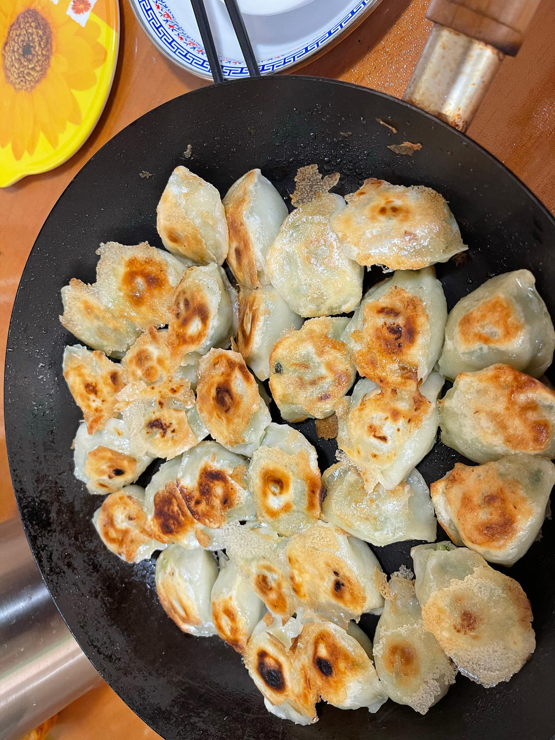 香煎冻饺子