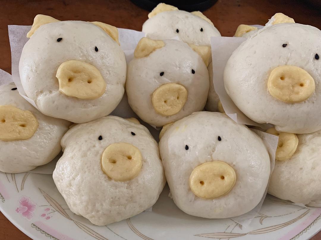 小猪奶黄包