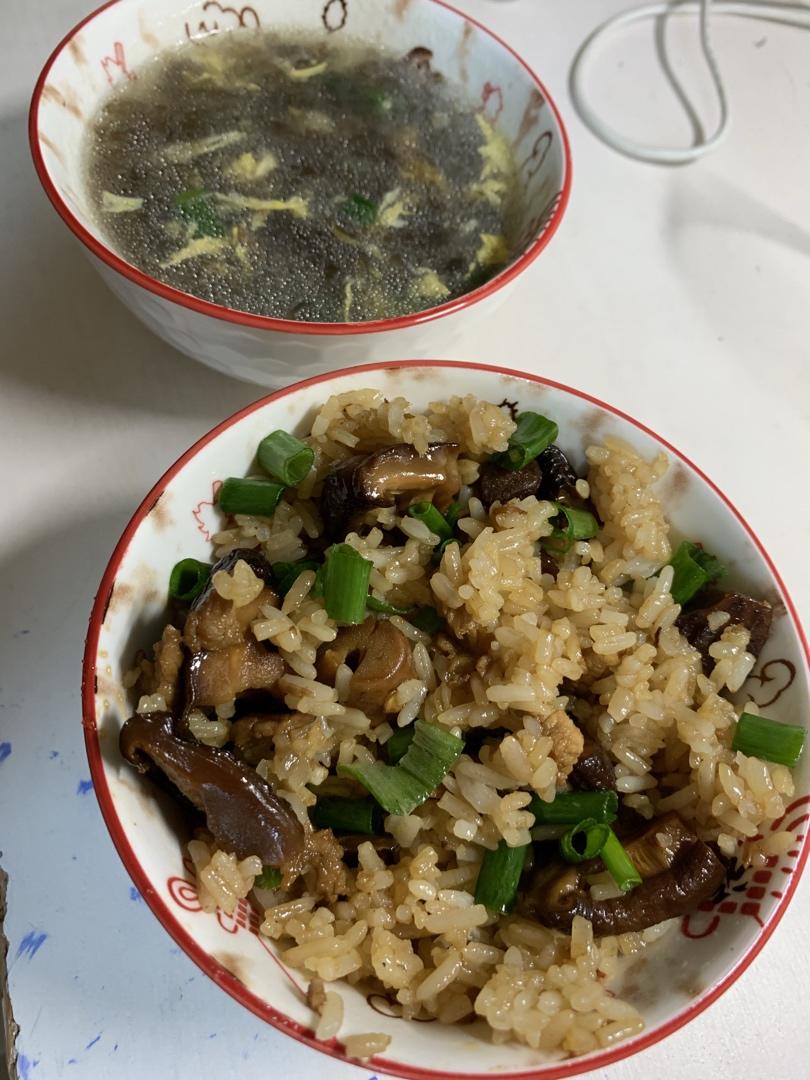 香菇肉丁油饭