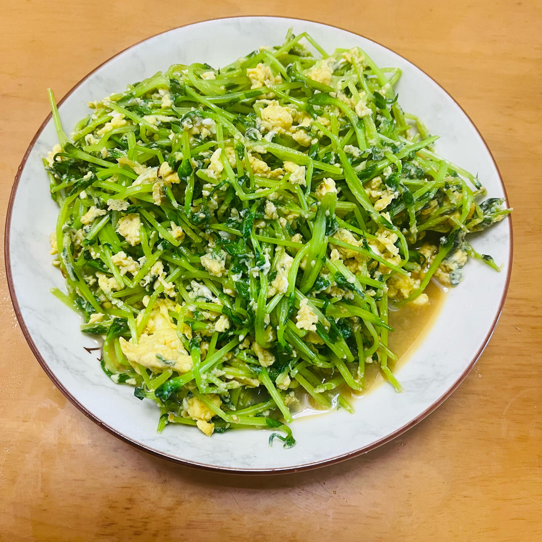 豌豆苗炒鸡蛋