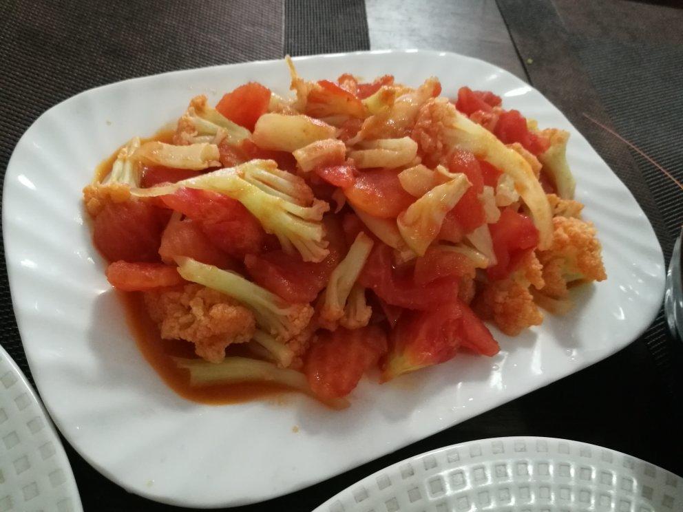 有机花菜炒西红柿