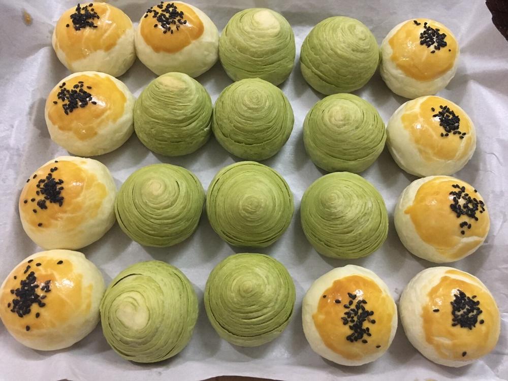 蛋黄酥（黄油版）无需揉面，超快手