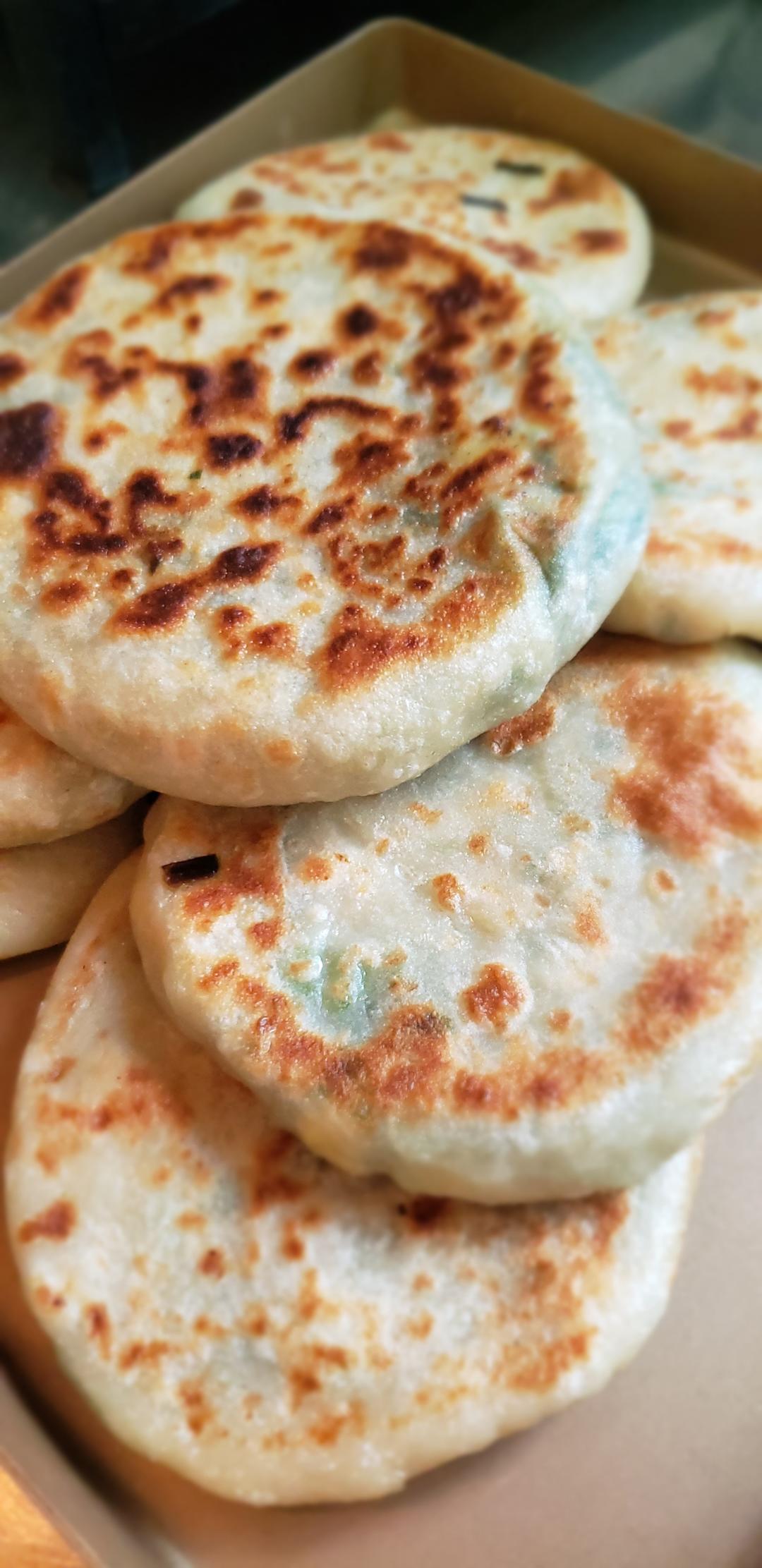 皮薄如纸的韭菜馅饼|免揉面法