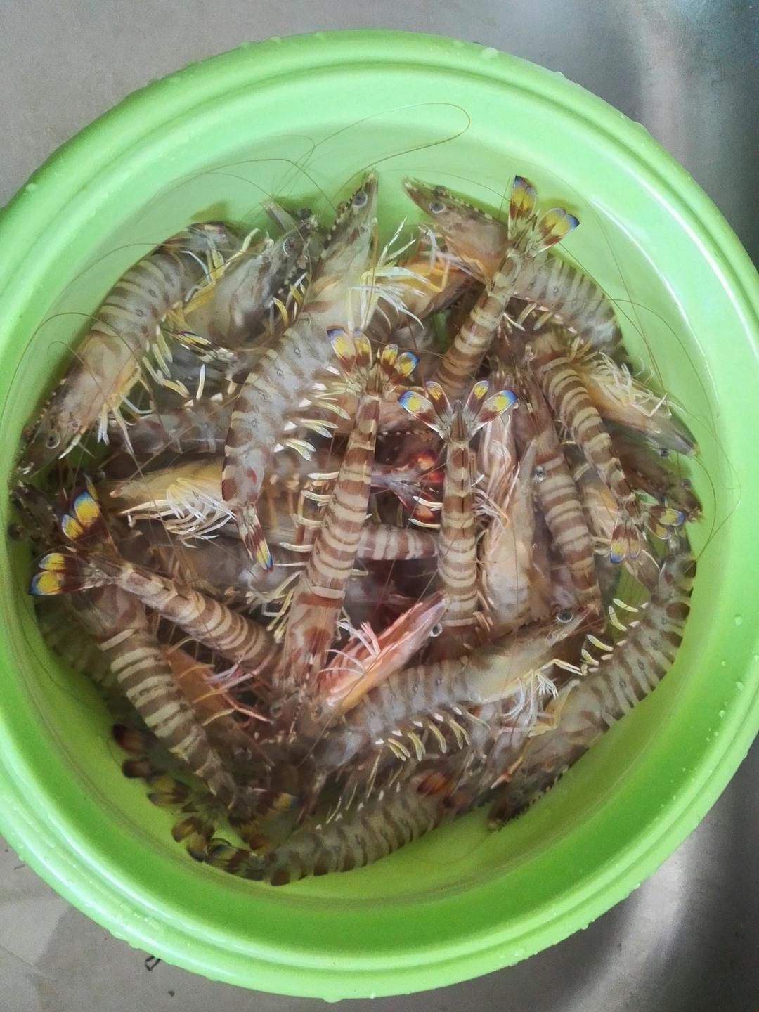 基围虾双吃的做法