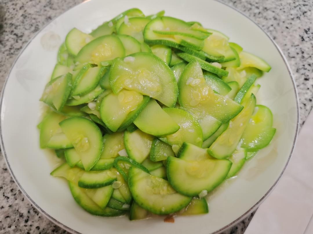 蒜蓉素炒云南小瓜