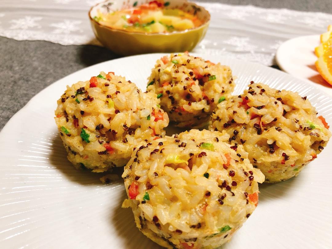 快手早餐-剩饭鸡蛋杯