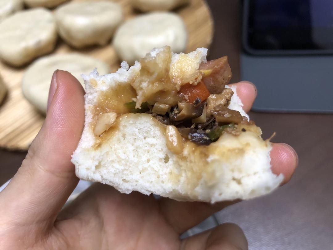 香菇鸡肉包子