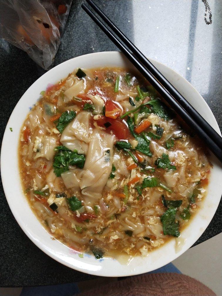 自信来源于努力做的快手番茄鸡蛋面片汤馄饨皮