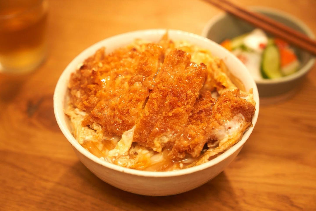 【昨何食】炸猪排饭/勝つ丼的做法
