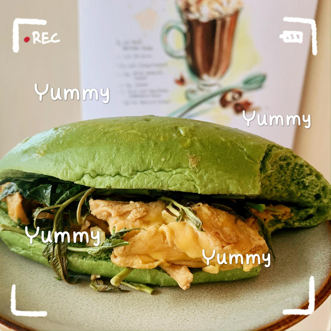 抹茶蜜豆软欧包