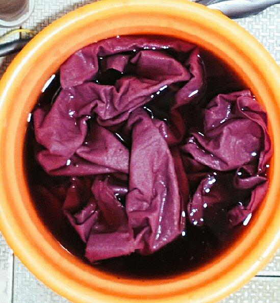 刘姥姥姥做的自已在家桑葚染布