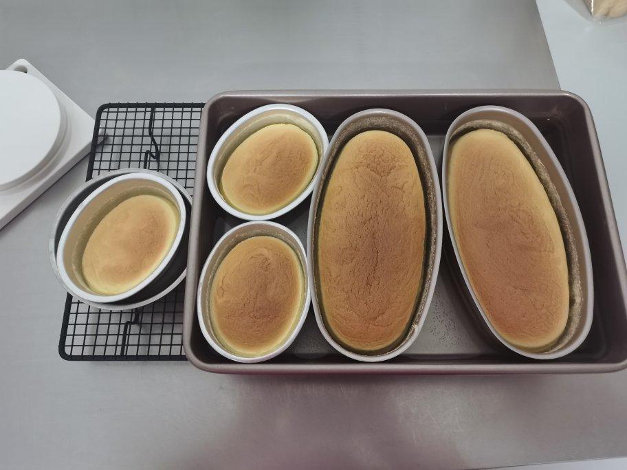 完美轻乳酪芝士蛋糕（不开裂、不回缩、不收腰、入口即融）