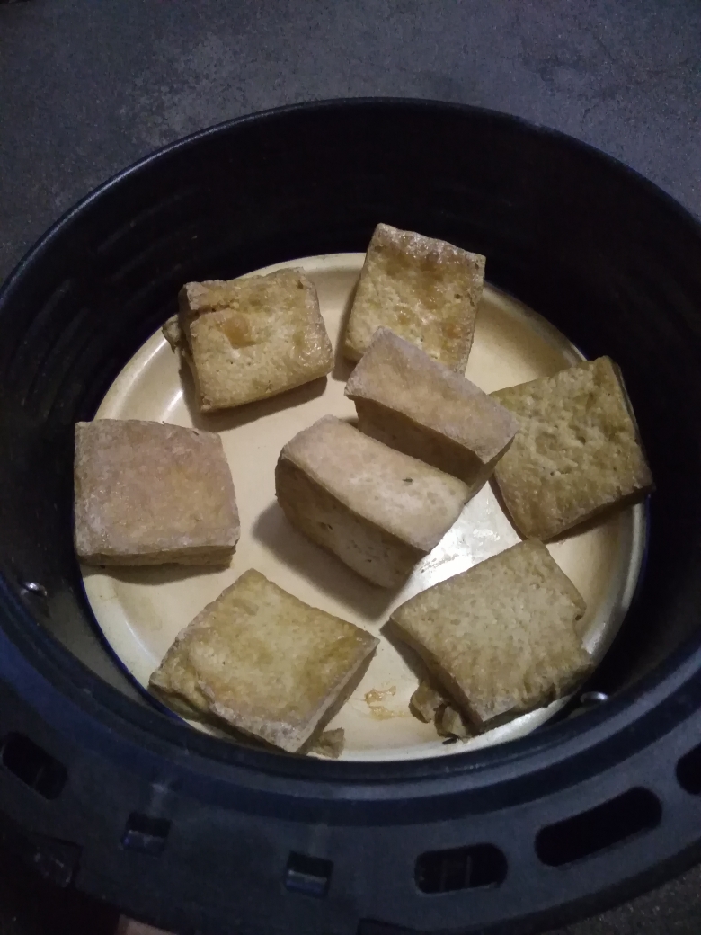 简易“灰豆腐”（简易爆浆豆腐）【无油素食】