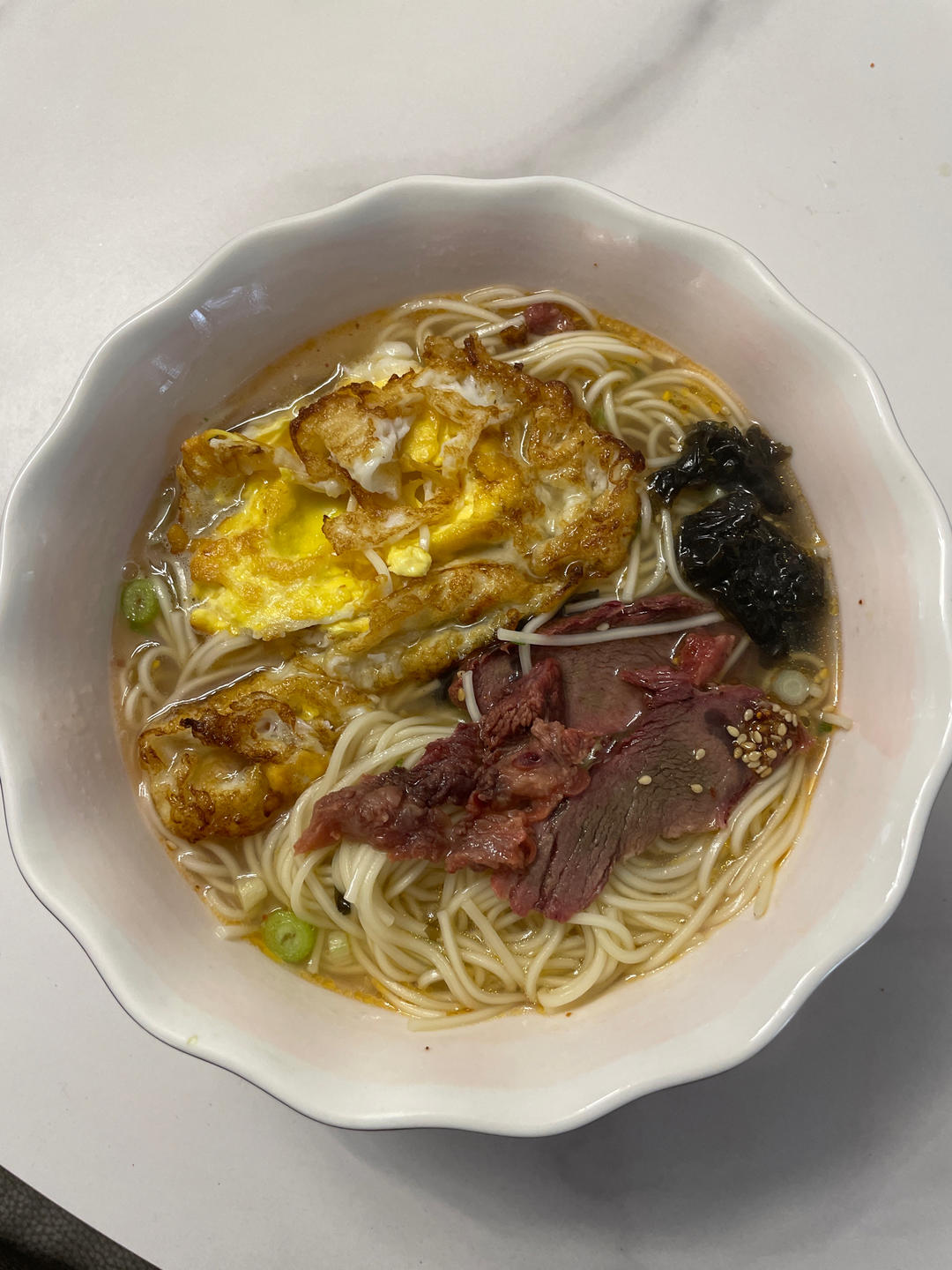 5分钟搞定完美早餐，煎蛋清汤面🍜