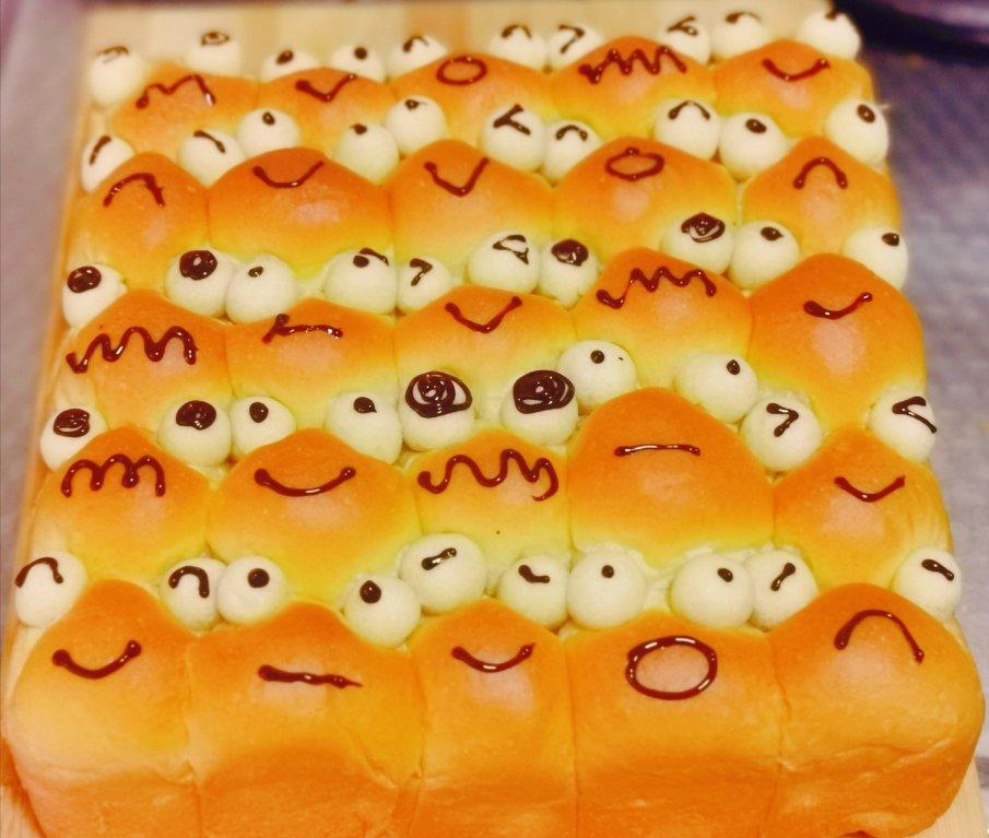 青蛙挤挤小面包