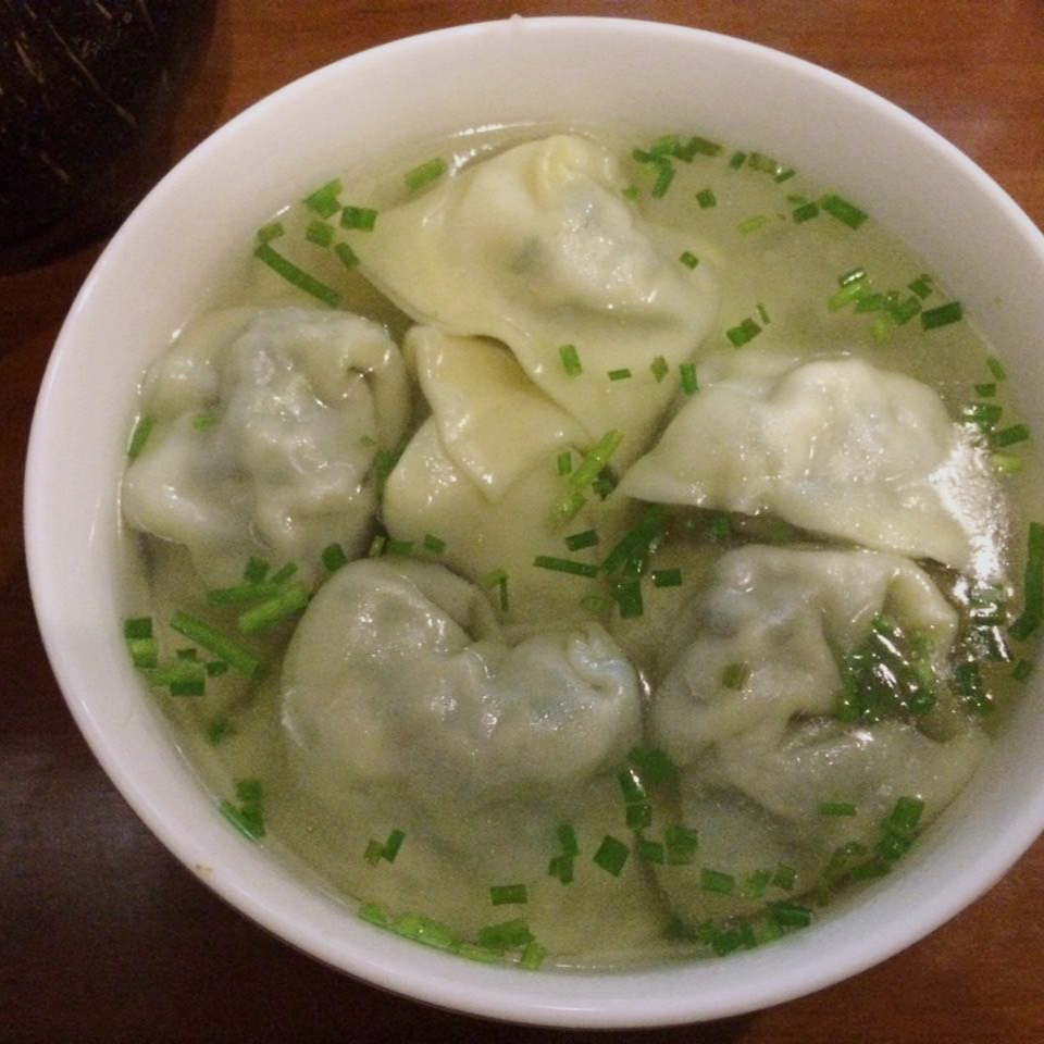 晨_西_西做的上海荠菜大馄饨