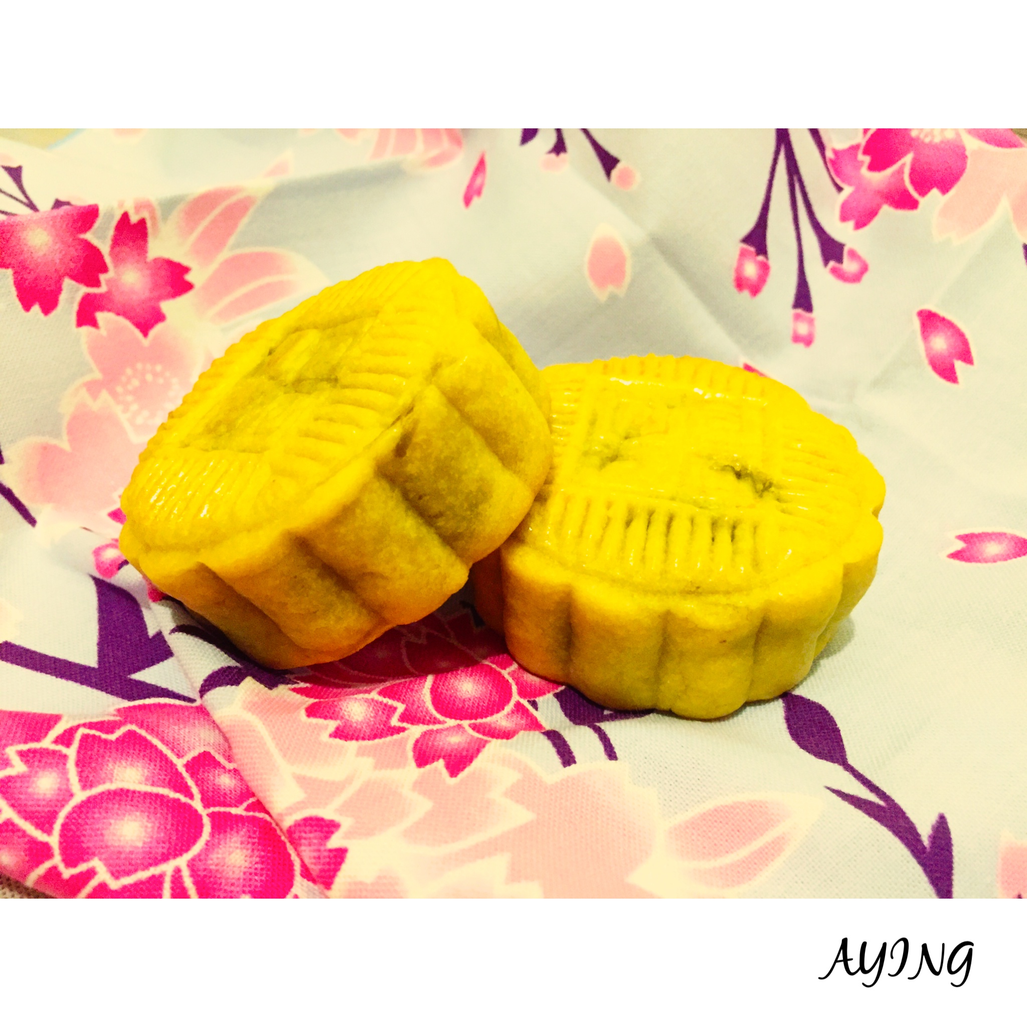 广式月饼——蛋黄莲蓉月饼