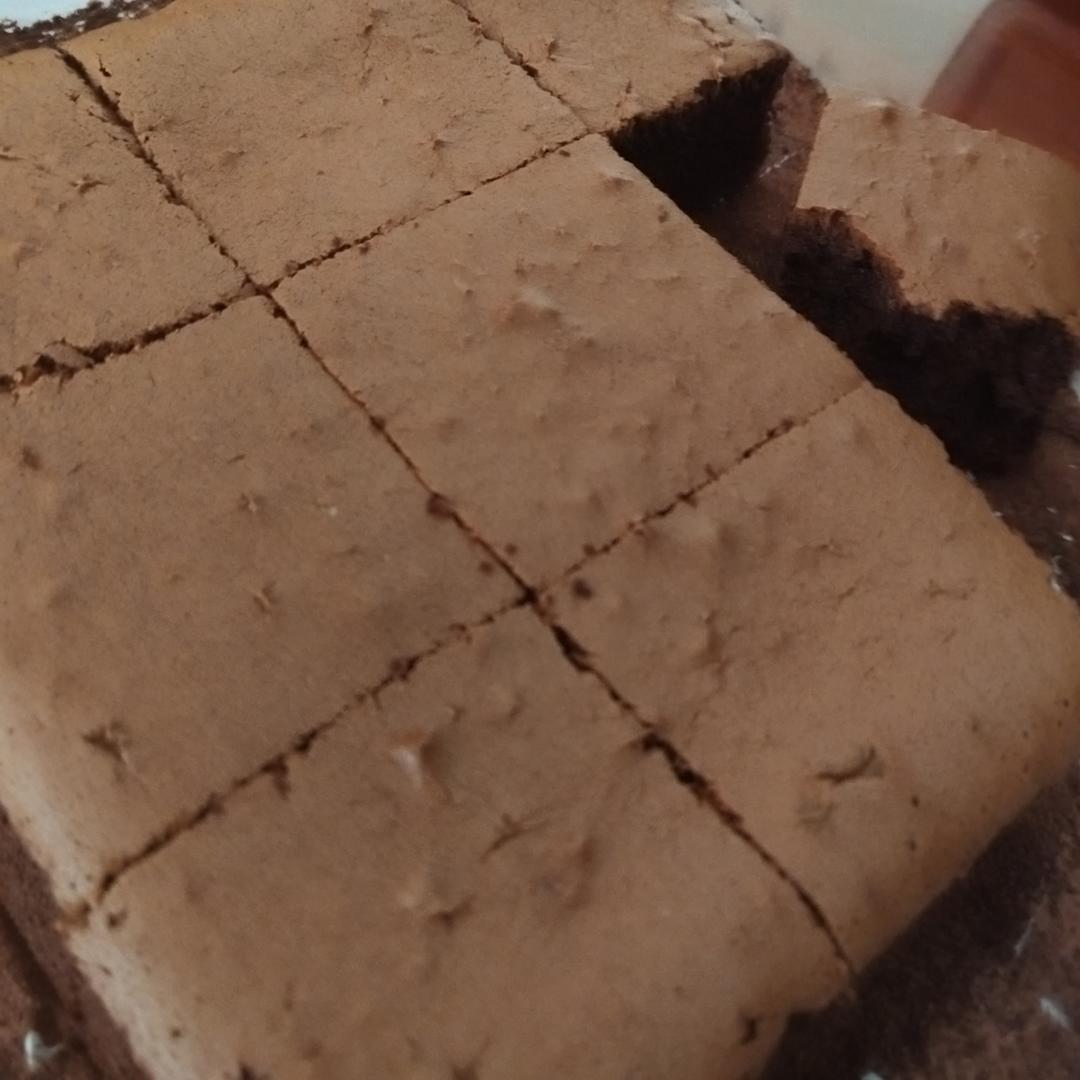 每次做这个蛋糕，家属都要先吃3块，真的是香啊！爱吃巧克力的一定不要错过！