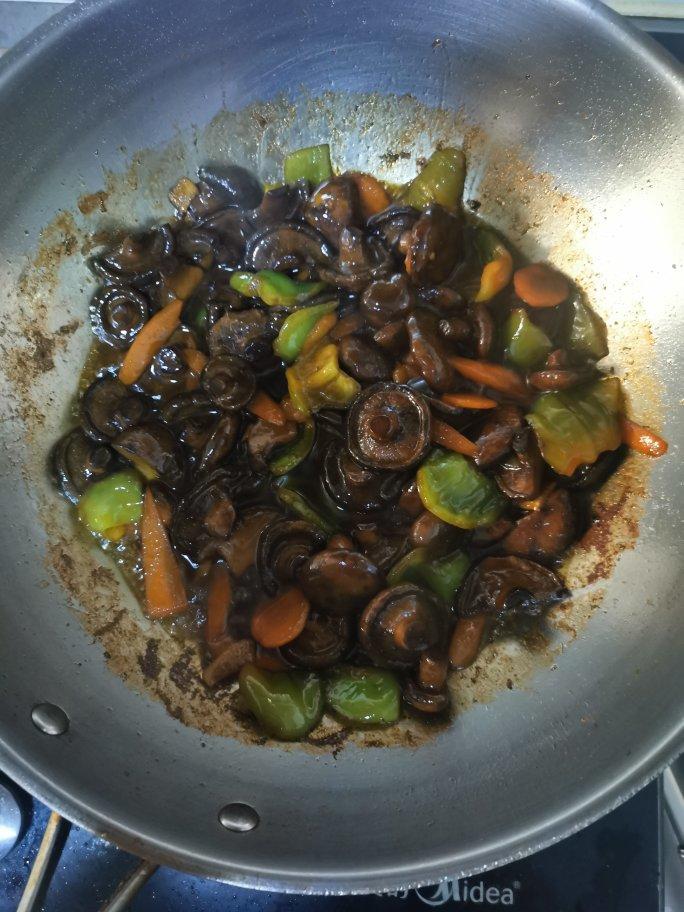 hy顺心做的『荤』炒油蘑