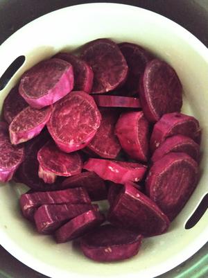 香甜软糯的椰蓉紫薯糯米卷的做法 步骤1