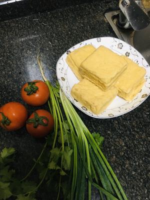 香浓茄汁焖豆腐的做法 步骤1