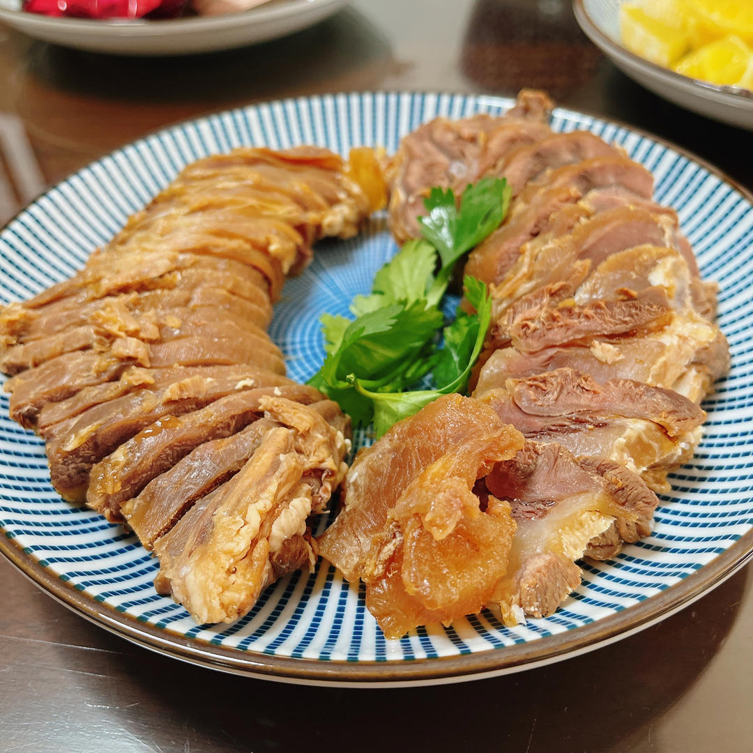 卤牛肉