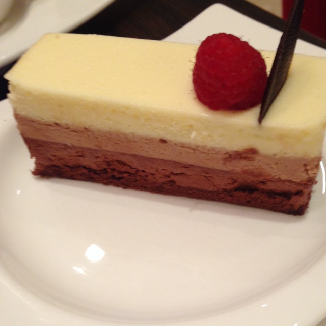 巧克力方形慕斯蛋糕