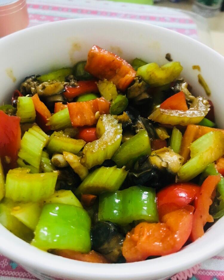 海螺肉炒彩椒