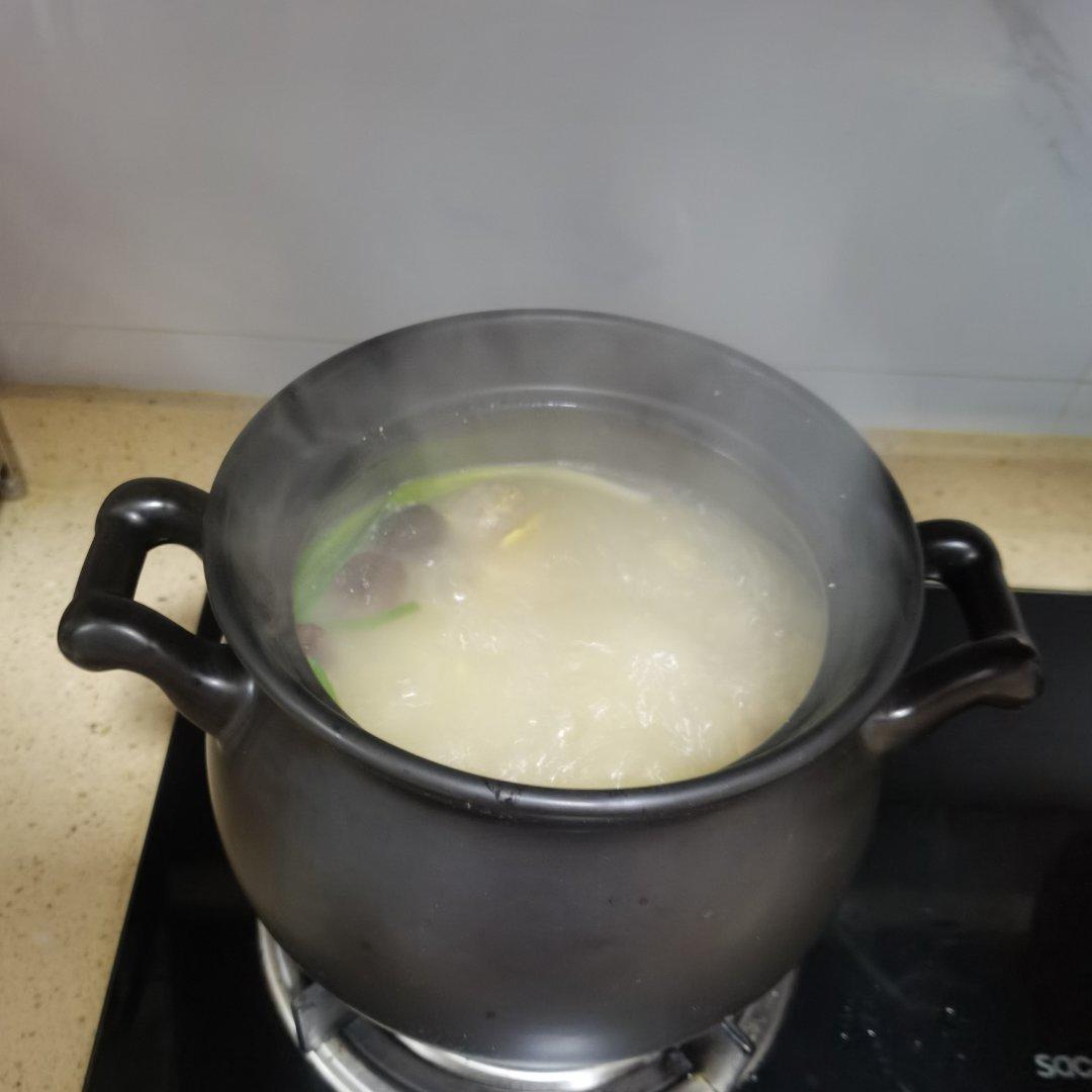 炖鸡汤（砂锅版）