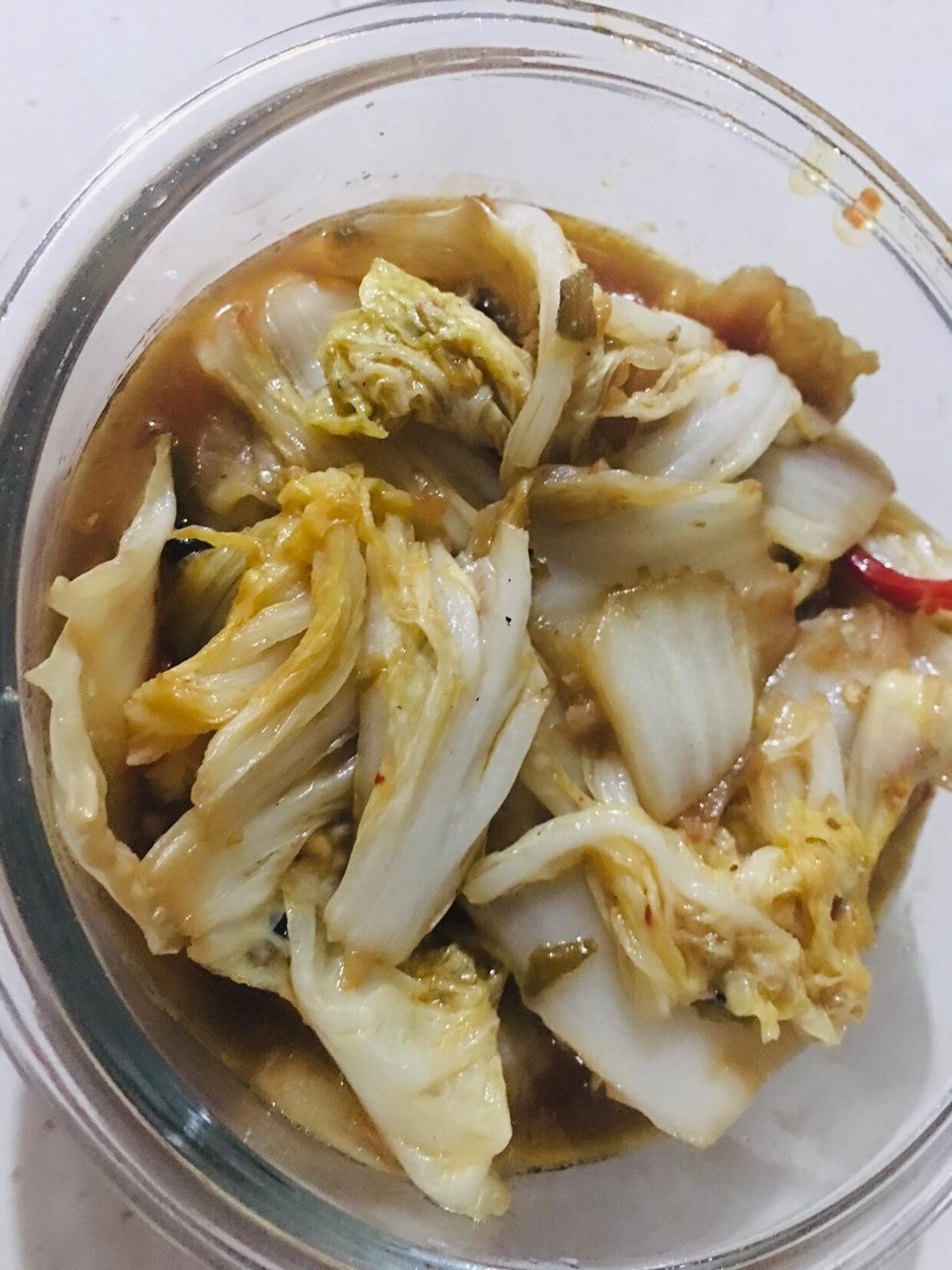 减肥一人食-第10日糖醋手撕莲白的做法