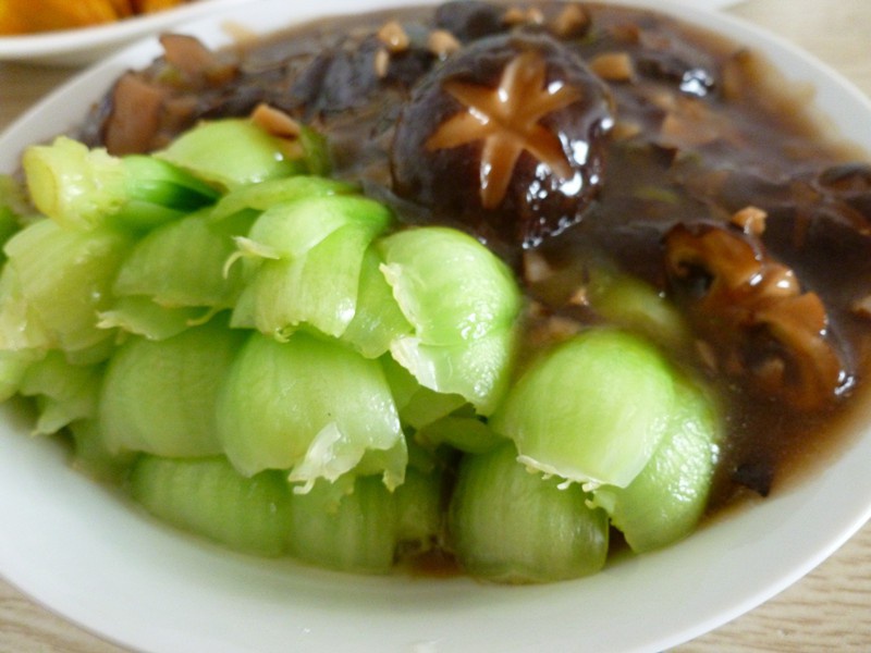 浇汁香菇油菜