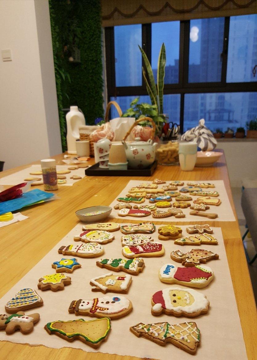 超简单！好吃又平整的糖霜饼干底的做法（附贴心小提示哦）