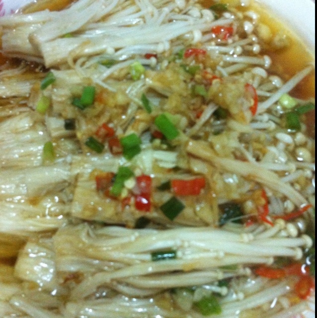 剁椒金针菇