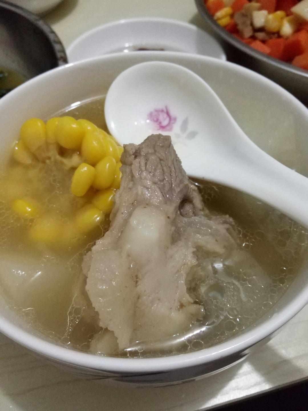 阿思思思呀a做的大骨汤