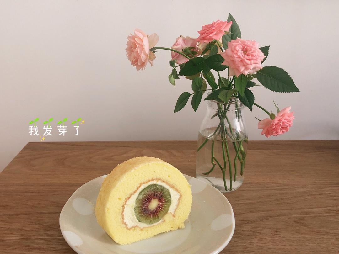 《Tinrry下午茶》教你做基础原味蛋糕卷