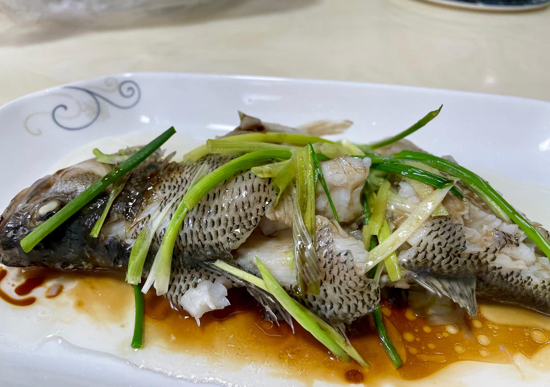 清蒸鲈鱼