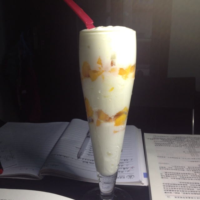 芒果酸奶杯