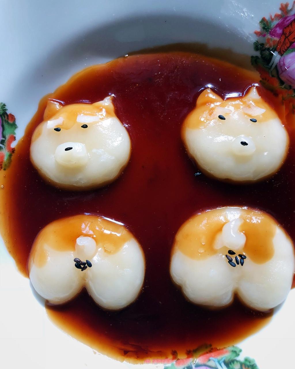 拥有小翘臀的柴犬糯米团子